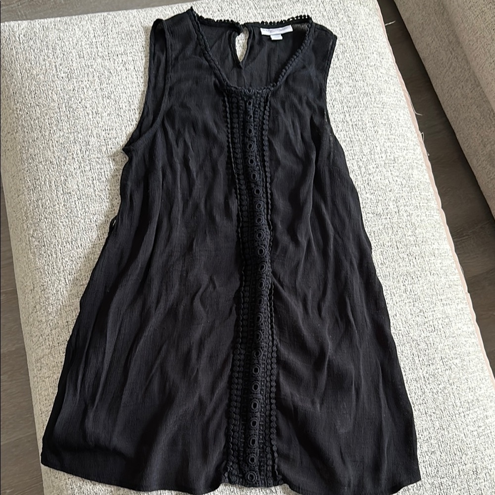 Liz Lange Maternity Black Sleeveless Top - Size Small
